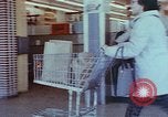 Image Grand Union supermarché Yonkers New York USA, 1958, de la seconde 24 séquences d'archives historiques vidéo 65675050580
