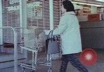 Image Grand Union supermarché Yonkers New York USA, 1958, de la seconde 25 séquences d'archives historiques vidéo 65675050580