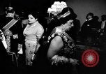 Standbild Schah von Iran Royal Wedding Teheran Iran, 1951, aus Sekunde 16 historischem Filmmaterial Videoclip 65675050588