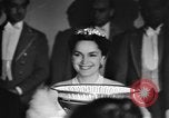 Standbild Schah von Iran Royal Wedding Teheran Iran, 1951, aus Sekunde 27 historischem Filmmaterial Videoclip 65675050588