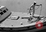Image Des ressortissants britanniques quittent l'Iran à bord de navires l'Iran, 1951, de la seconde 8 séquences d'archives historiques vidéo 65675050598