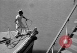 Image Des ressortissants britanniques quittent l'Iran à bord de navires l'Iran, 1951, de la seconde 16 séquences d'archives historiques vidéo 65675050598