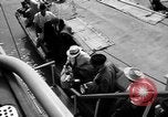 Image Des ressortissants britanniques quittent l'Iran à bord de navires l'Iran, 1951, de la seconde 23 séquences d'archives historiques vidéo 65675050598