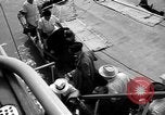 Image Des ressortissants britanniques quittent l'Iran à bord de navires l'Iran, 1951, de la seconde 25 séquences d'archives historiques vidéo 65675050598