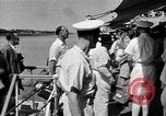Image Des ressortissants britanniques quittent l'Iran à bord de navires l'Iran, 1951, de la seconde 42 séquences d'archives historiques vidéo 65675050598