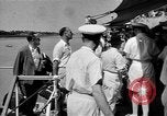 Image Des ressortissants britanniques quittent l'Iran à bord de navires l'Iran, 1951, de la seconde 43 séquences d'archives historiques vidéo 65675050598