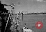 Image Des ressortissants britanniques quittent l'Iran à bord de navires l'Iran, 1951, de la seconde 47 séquences d'archives historiques vidéo 65675050598