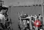 Image Des ressortissants britanniques quittent l'Iran à bord de navires l'Iran, 1951, de la seconde 60 séquences d'archives historiques vidéo 65675050598