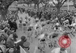 Standbild Radrennen Italien, 1954, aus Sekunde 6 historischem Filmmaterial Videoclip 65675050609