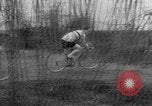 Standbild Radrennen Italien, 1954, aus Sekunde 13 historischem Filmmaterial Videoclip 65675050609