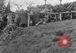 Standbild Radrennen Italien, 1954, aus Sekunde 26 historischem Filmmaterial Videoclip 65675050609