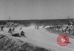 Standbild Motorrad Rennen Daytona Beach Florida USA, 1954, aus Sekunde 22 historischem Filmmaterial Videoclip 65675050610