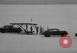 Standbild Ab Jenkins Bonneville Salt Flats Utah USA, 1951, aus Sekunde 27 historischem Filmmaterial Videoclip 65675050617