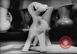 Standbild kleine Industrien Bandung Indonesien, 1955, aus Sekunde 53 historischem Filmmaterial Videoclip 65675050657