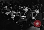 Standbild Samuel Ornitz in Frage gestellt durch HUAC United States USA, 1947, aus Sekunde 21 historischem Filmmaterial Videoclip 65675050676