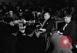 Standbild Samuel Ornitz in Frage gestellt durch HUAC United States USA, 1947, aus Sekunde 46 historischem Filmmaterial Videoclip 65675050676