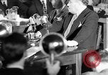Standbild Samuel Ornitz in Frage gestellt durch HUAC United States USA, 1947, aus Sekunde 62 historischem Filmmaterial Videoclip 65675050676