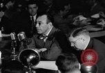 Standbild Herbert Biberman befragt an Huac United States USA, 1947, aus Sekunde 27 historischem Filmmaterial Videoclip 65675050677