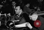 Standbild Herbert Biberman befragt an Huac United States USA, 1947, aus Sekunde 29 historischem Filmmaterial Videoclip 65675050677