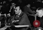 Standbild Herbert Biberman befragt an Huac United States USA, 1947, aus Sekunde 31 historischem Filmmaterial Videoclip 65675050677