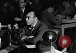 Standbild Herbert Biberman befragt an Huac United States USA, 1947, aus Sekunde 35 historischem Filmmaterial Videoclip 65675050677