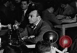 Standbild Herbert Biberman befragt an Huac United States USA, 1947, aus Sekunde 36 historischem Filmmaterial Videoclip 65675050677