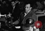Standbild Herbert Biberman befragt an Huac United States USA, 1947, aus Sekunde 37 historischem Filmmaterial Videoclip 65675050677