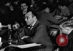 Standbild Herbert Biberman befragt an Huac United States USA, 1947, aus Sekunde 59 historischem Filmmaterial Videoclip 65675050677