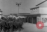 Standbild Camouflage im Kampf United States USA, 1945, aus Sekunde 40 historischem Filmmaterial Videoclip 65675050679