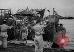 Standbild amerikanische Soldaten Philippinen, 1945, aus Sekunde 10 historischem Filmmaterial Videoclip 65675050682