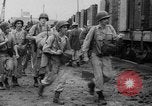 Standbild amerikanische Soldaten Philippinen, 1945, aus Sekunde 30 historischem Filmmaterial Videoclip 65675050682