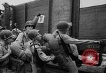 Standbild amerikanische Soldaten Philippinen, 1945, aus Sekunde 33 historischem Filmmaterial Videoclip 65675050682