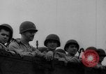 Standbild amerikanische Soldaten Philippinen, 1945, aus Sekunde 40 historischem Filmmaterial Videoclip 65675050682