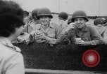 Standbild amerikanische Soldaten Philippinen, 1945, aus Sekunde 46 historischem Filmmaterial Videoclip 65675050682