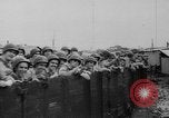 Standbild amerikanische Soldaten Philippinen, 1945, aus Sekunde 58 historischem Filmmaterial Videoclip 65675050682