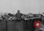 Standbild amerikanische Soldaten Philippinen, 1945, aus Sekunde 60 historischem Filmmaterial Videoclip 65675050682