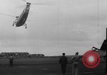 Standbild PV-3 Helikopter Philadelphia Pennsylvania USA, 1945, aus Sekunde 44 historischem Filmmaterial Videoclip 65675050683