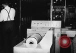 Standbild Rechenmaschine Cambridge Massachusetts USA, 1945, aus Sekunde 10 historischem Filmmaterial Videoclip 65675050700
