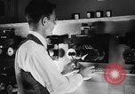 Standbild Rechenmaschine Cambridge Massachusetts USA, 1945, aus Sekunde 21 historischem Filmmaterial Videoclip 65675050700