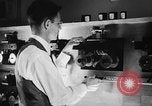 Standbild Rechenmaschine Cambridge Massachusetts USA, 1945, aus Sekunde 23 historischem Filmmaterial Videoclip 65675050700