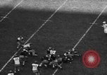 Standbild Armee beats Penn 61-0 Philadelphia Pennsylvania USA, 1945, aus Sekunde 55 historischem Filmmaterial Videoclip 65675050701
