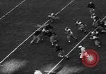 Standbild Armee beats Penn 61-0 Philadelphia Pennsylvania USA, 1945, aus Sekunde 59 historischem Filmmaterial Videoclip 65675050701