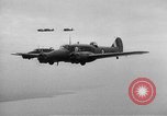 Standbild B-17 Flugzeuge Camp Borden Ontario Kanada, 1940, aus Sekunde 39 historischem Filmmaterial Videoclip 65675050728