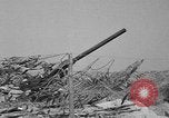 Standbild 55 Brigade AAA 90 mm Kanone unter camouflage Netting Hammond Louisiana USA, 1943, aus Sekunde 34 historischem Filmmaterial Videoclip 65675050732