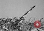 Standbild 55 Brigade AAA 90 mm Kanone unter camouflage Netting Hammond Louisiana USA, 1943, aus Sekunde 44 historischem Filmmaterial Videoclip 65675050732