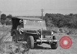 Standbild 55 Brigade AAA 90 mm Kanone unter camouflage Netting Hammond Louisiana USA, 1943, aus Sekunde 56 historischem Filmmaterial Videoclip 65675050732