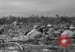 Standbild 55 Brigade AAA-gun crew Züge bei gunnery range Hammond Louisiana USA, 1943, aus Sekunde 17 historischem Filmmaterial Videoclip 65675050735