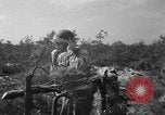 Standbild 55 Brigade AAA-gun crew Züge bei gunnery range Hammond Louisiana USA, 1943, aus Sekunde 24 historischem Filmmaterial Videoclip 65675050735