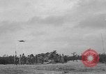 Standbild 55 Brigade AAA-gun crew Züge bei gunnery range Hammond Louisiana USA, 1943, aus Sekunde 44 historischem Filmmaterial Videoclip 65675050735