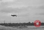 Standbild 55 Brigade AAA-gun crew Züge bei gunnery range Hammond Louisiana USA, 1943, aus Sekunde 48 historischem Filmmaterial Videoclip 65675050735